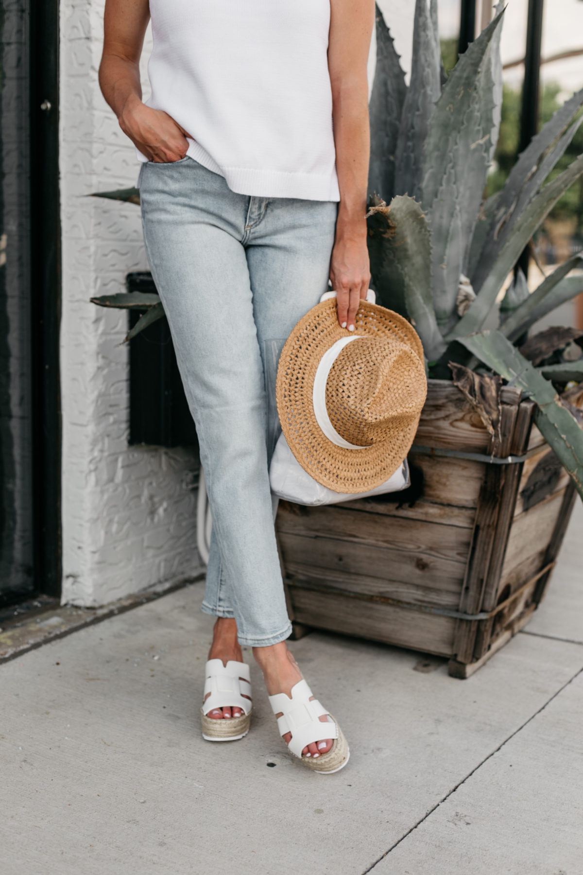 summer vacation outfits - the perfect hat summer look