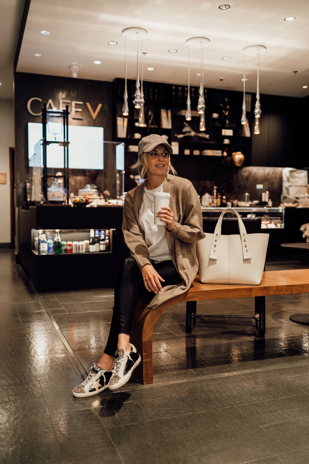 10 ATHLEISURE OUTFIT IDEAS