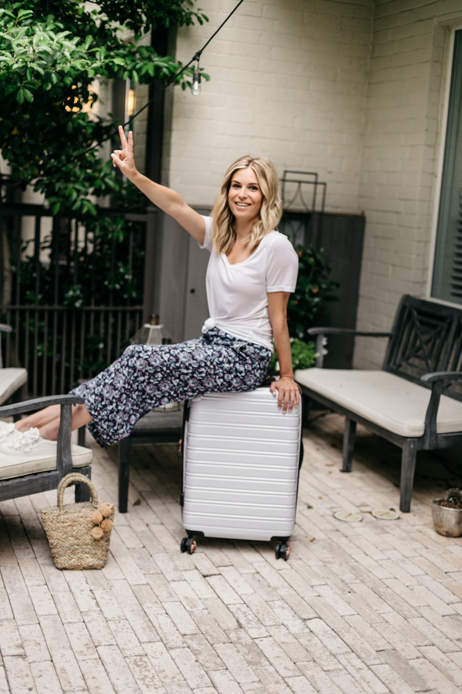 my go-to travel outfit